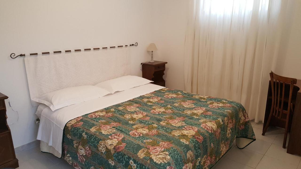 Il Giardino Del Nespolo Bed and Breakfast Alghero Eksteriør billede