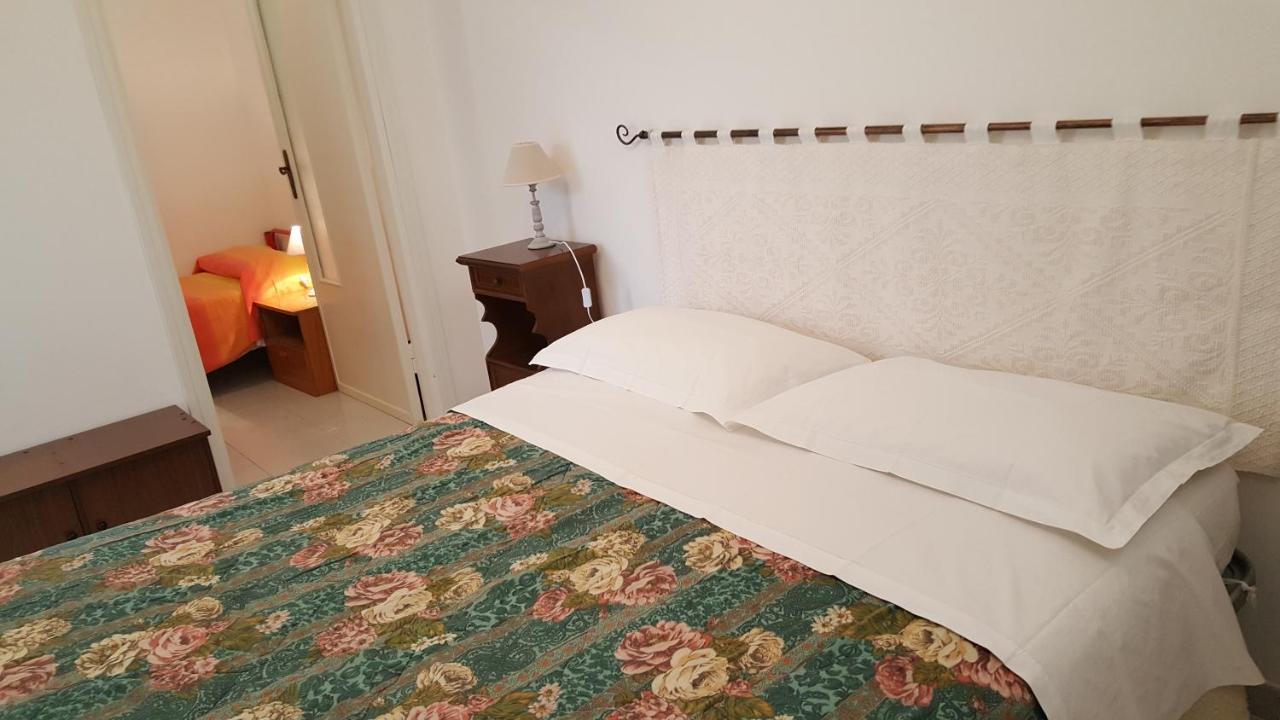 Il Giardino Del Nespolo Bed and Breakfast Alghero Eksteriør billede